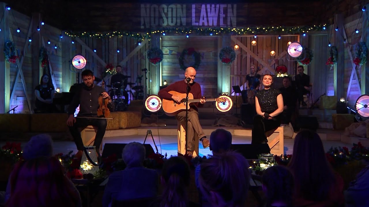 Delwyn Siôn - Ganol gaeaf noethlwm