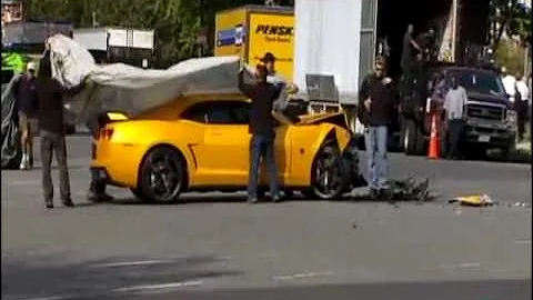 Bumblebee Camaro Crashes at Transformers 3 Filming in DC Into Cop Car