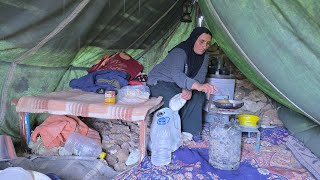 Download Lagu A Mother Forced Out by Her Son and Daughter-in-Law Fights to Survive in the Snowy Mountains MP3