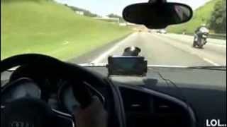 Perlumbaan maut antara kereta dan motor screenshot 5