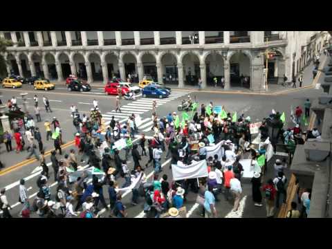 Enfrentamiento en plaza de armas de Arequipa por proyecto Tía María