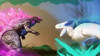 Evolved Godzilla vs. Shimo, an epic battle stop motion.