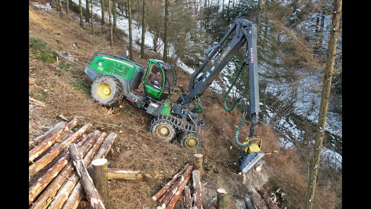 🌲4K| 1470G & T-Winch 10.2 • Harvester goes steep • John Deere & Ecoforst • HarvesterAction🌲