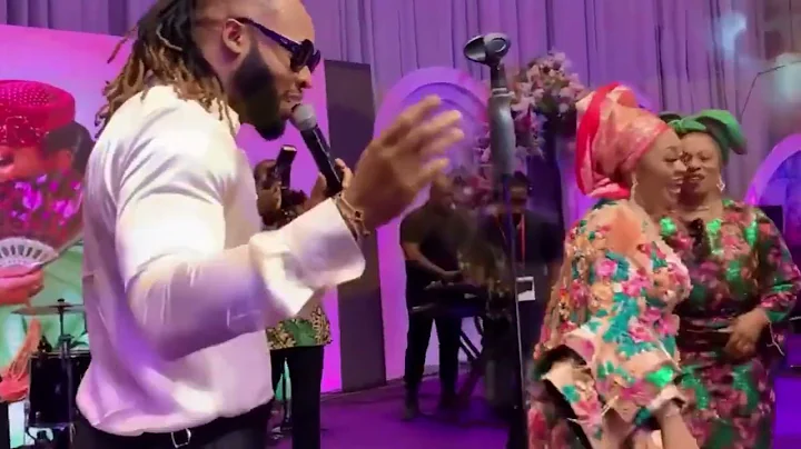 Mr. Flavour Nabania took the stage at Dr. Siju Iluyomade's 60th birthday celebration.