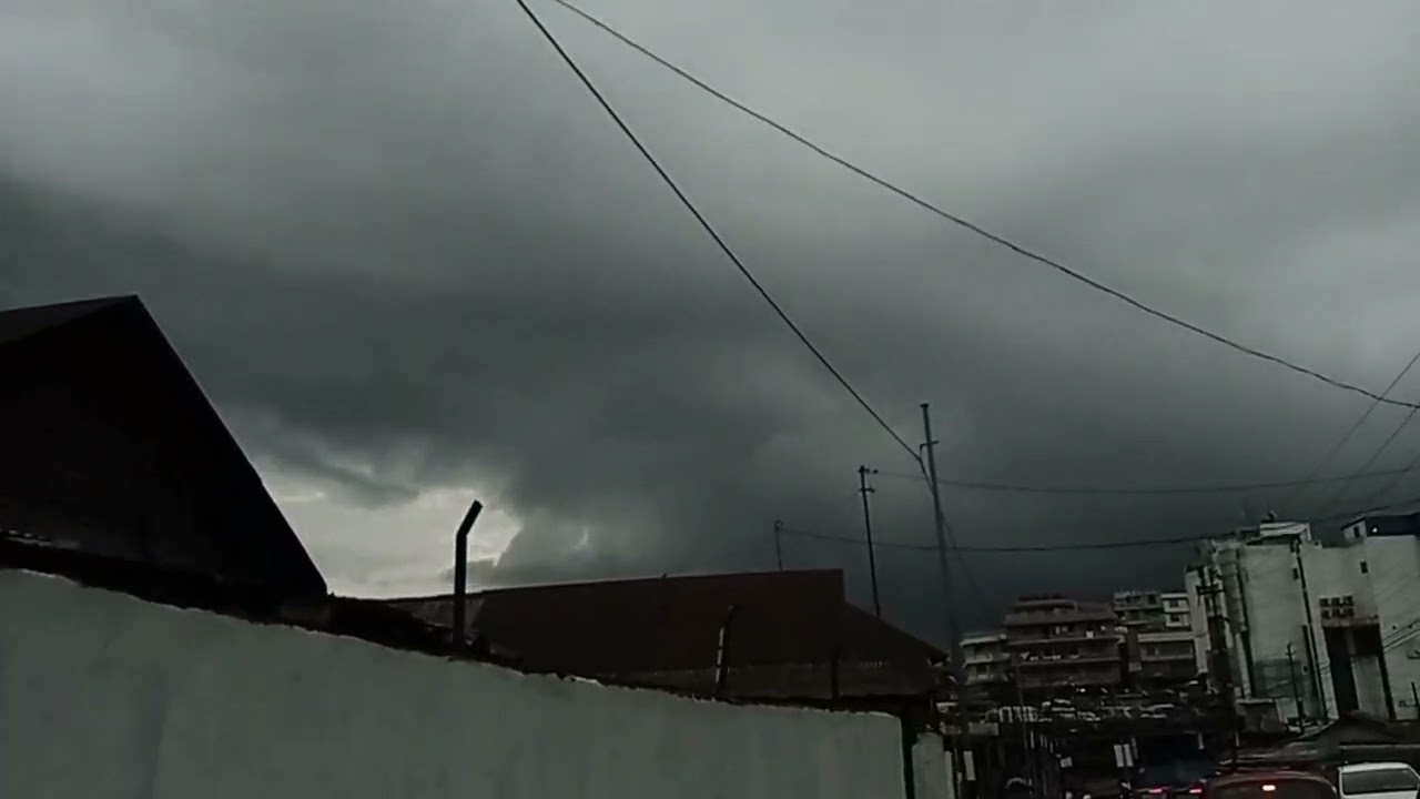 Peit dum tliew ki bynta jong ka sor Shillong imat lah ban jur biang u slap shibit miet