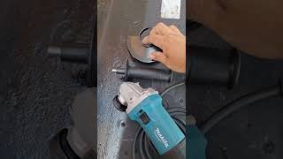 Esmeriladora Makita, Estrenando Andamos