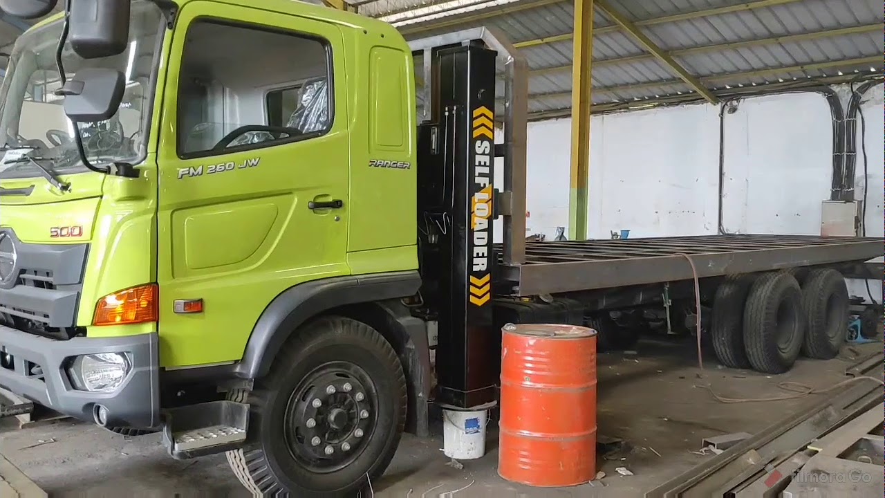 PROSES PERAKITAN TRUCK SELF LOADER
