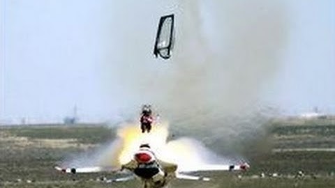 F-16 Thunderbird crashes; pilot taken to hospital