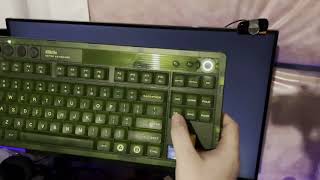 Famous Goodbye Windows! Hello Linux Mint Profile