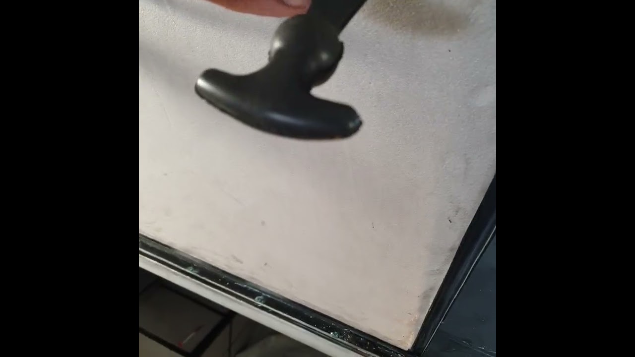 Самодельный люк в самодельный вездеход.