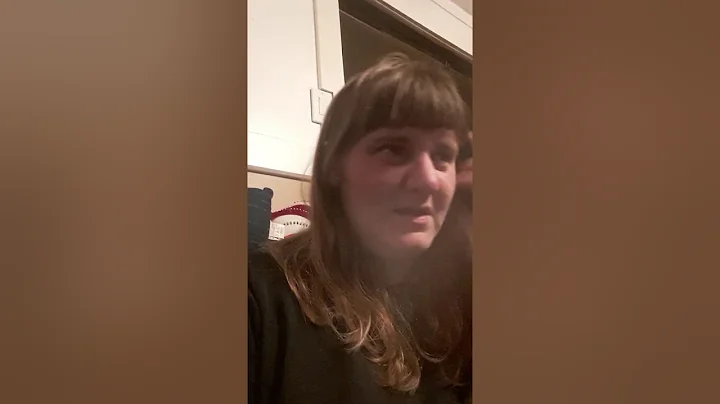 Video tapeing myself(2)