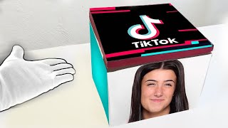 Unboxing Charli D&#39;Amelio TIK TOK Box ft. TikTok &amp; LilHuddy (Giveaway)