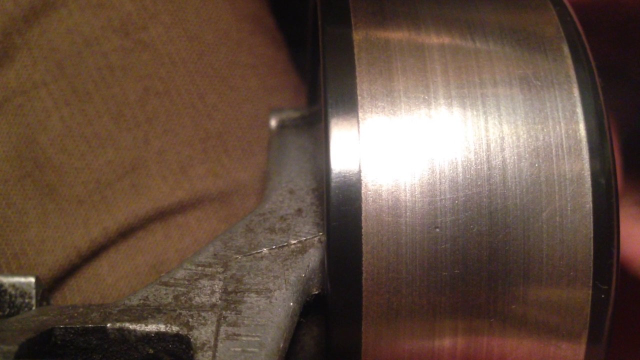 Люфт подшипника ролика натяжителя - YouTube