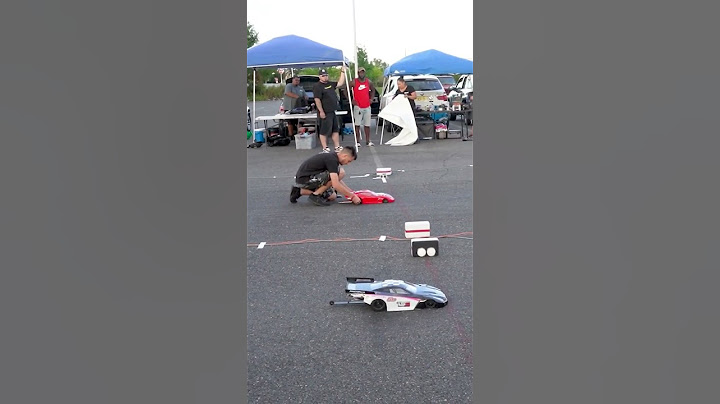 Balapan Mobil mainan remot control mobil merah vs mobil hitam #mainan #rc #balapan