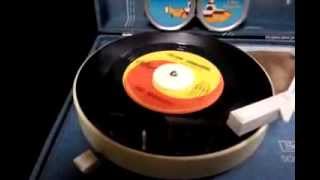 Yellow Submarine 45 r.p.m. single vinyl chords