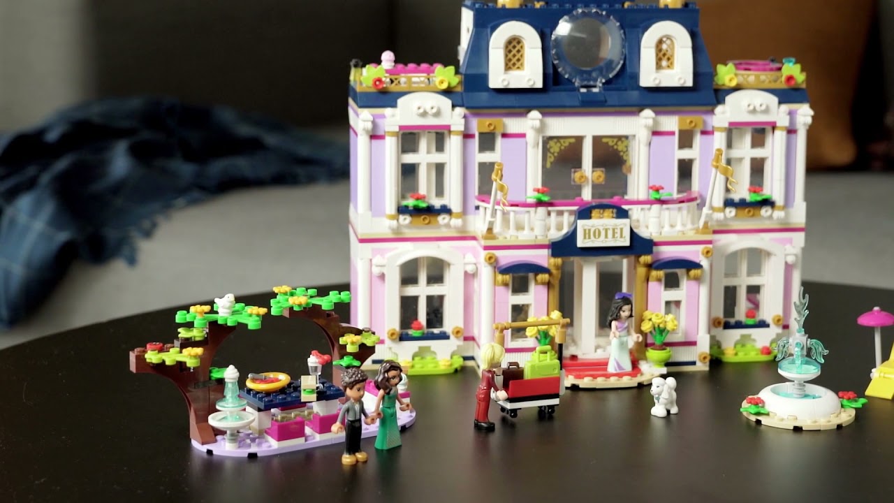 LEGO® Friends 41684 Гранд хотел Хартлейк Сити | КОМСЕД - YouTube