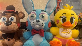 reviewing and unboxing the fnaf funko toy bonnie and toy chica plushies Fnaf merch review
