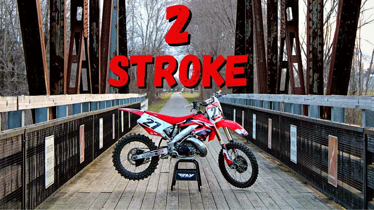 2 stroke battle kx250 vs cr250 YouTube