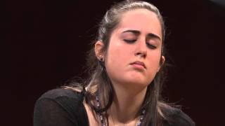 Miniatura del video "Leonora Armellini – Mazurka in B minor, Op. 33 No. 4 (second stage, 2010)"