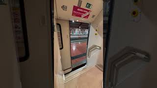 Renfe 599 Media distancia Cerrando puertas en Medina del Campo