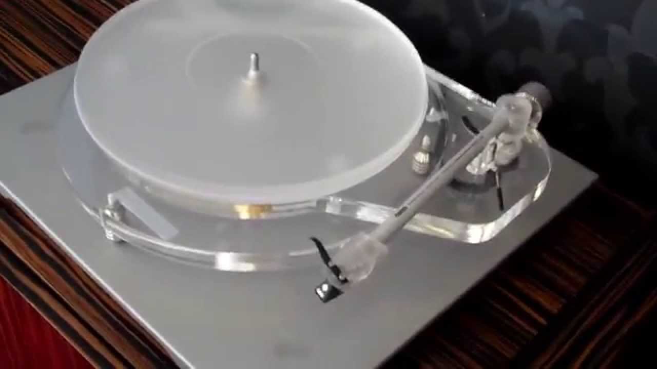 Roksan Radius Turntable - www.ortonsaudiovisual.com - YouTube