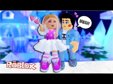 My Crush Finally Kissed Me For The First Time Roleplay Season Finale Youtube - meganplays roblox royale high roleplay