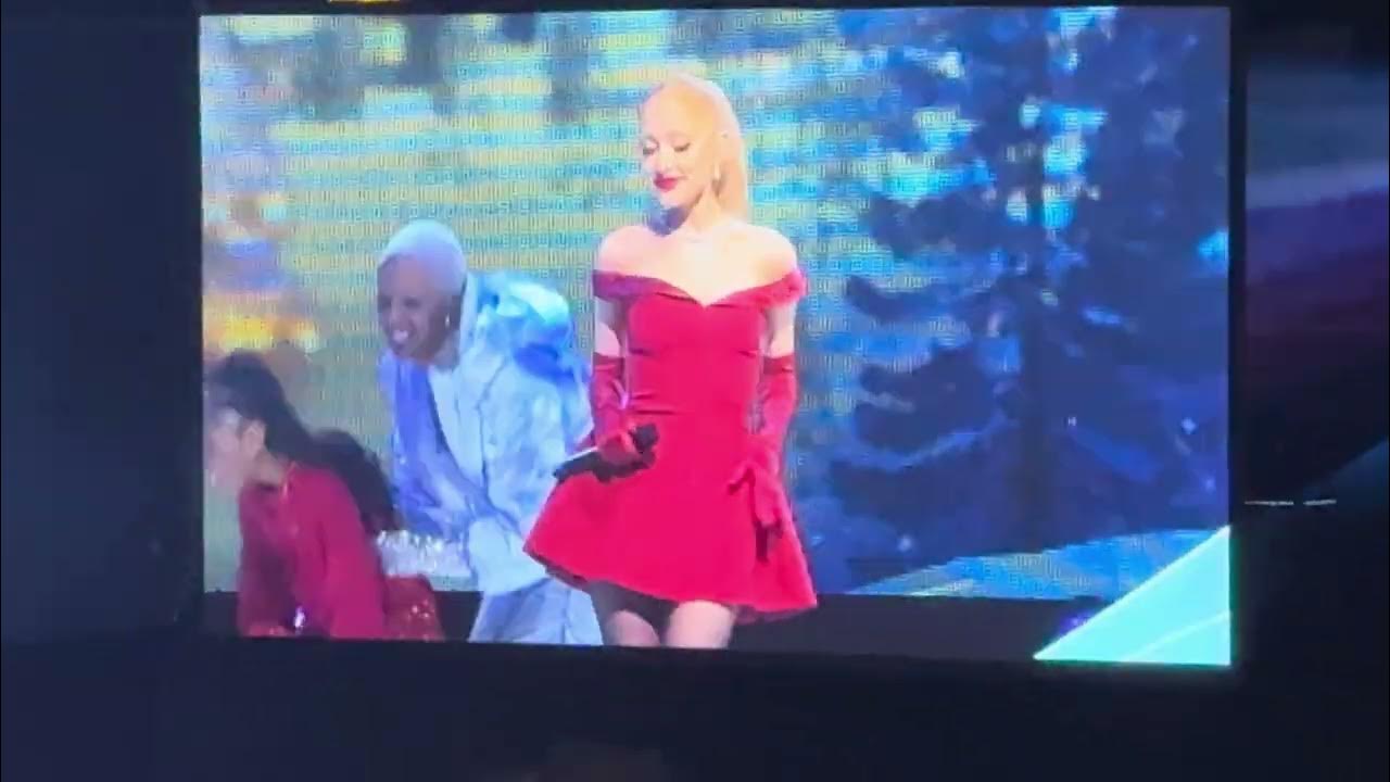 Mariah Carey w/Jen Hudson/Ariana Grande-Oh Santa-MSG, NY(12/9/23) 4K HD Mariah Carey w/Jen Hudson/Ariana Grande-Oh Santa-MSG, NY(12/9/23) 4K HD