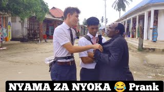 'TUTAWEZA KUKUUWA' 😂 Utacheka Ufe Lipota Kawachokoza Wazungu Tena 😂😂😂😂