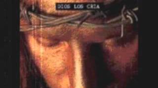 Video thumbnail of "Dios Los Cria - El Hueso"