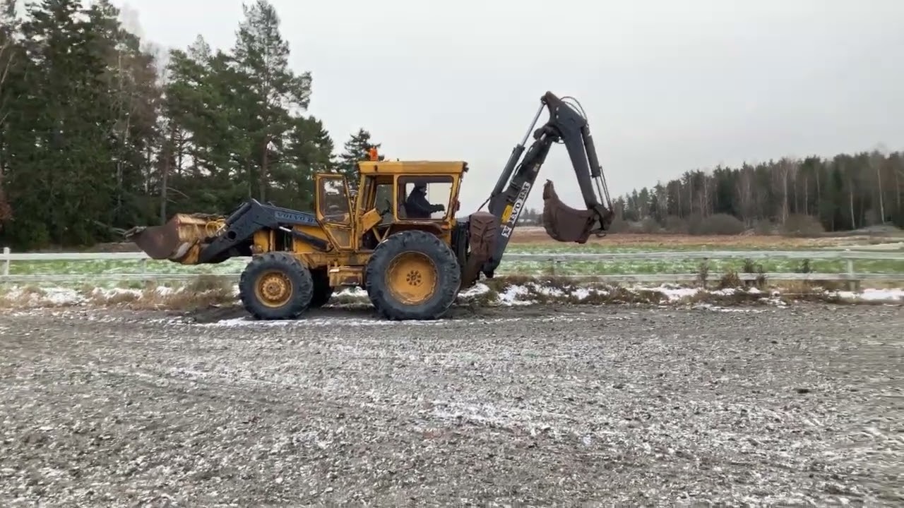 Traktorgrävare Volvo BM 646