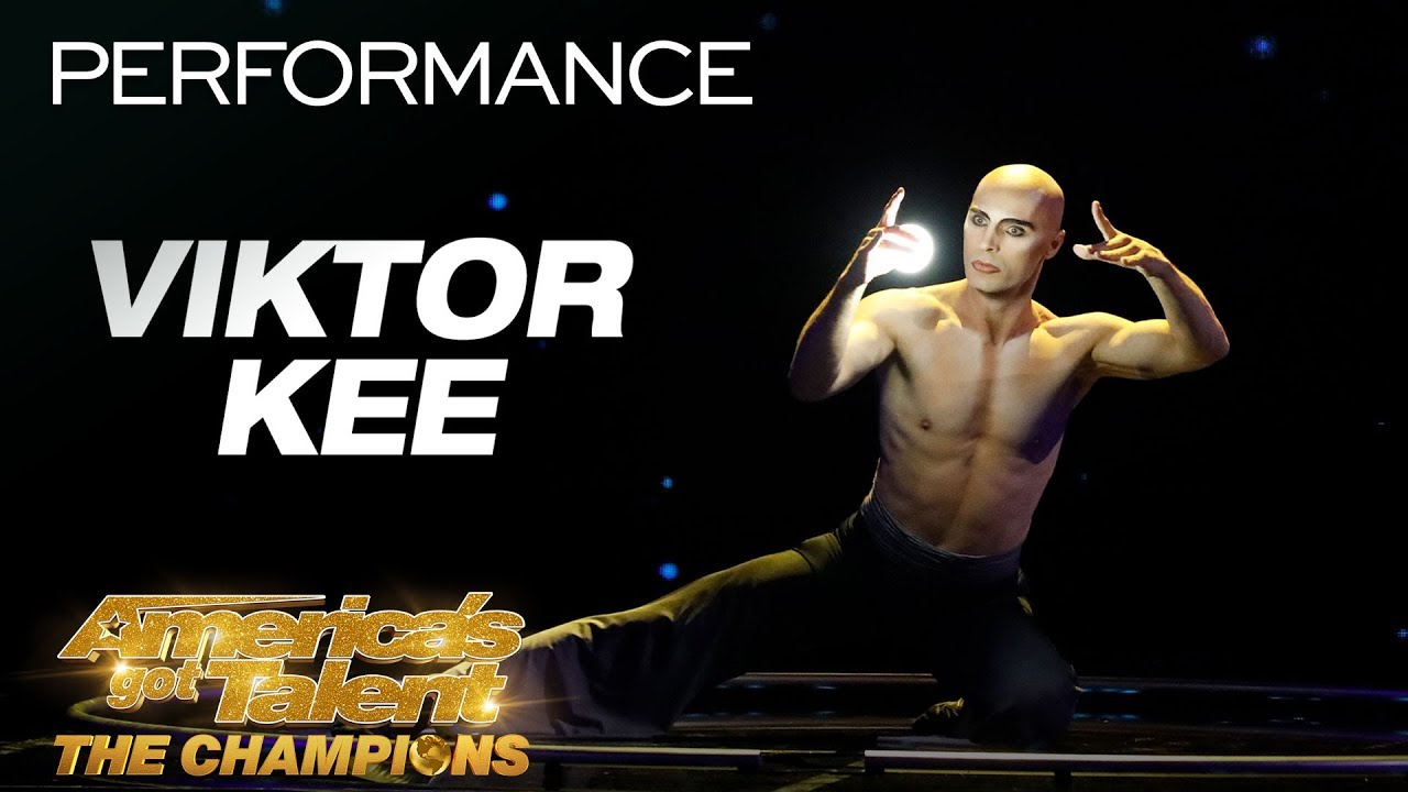 Viktor Kee: Juggler Stuns Crowd With Projection Performance - America's Got Talent: The Champio