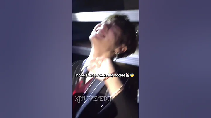 Taehyung's🐻 jealousy overloaded😰🔥 when jhope start touching his kookie🐰 😥#bts #taekook #shorts