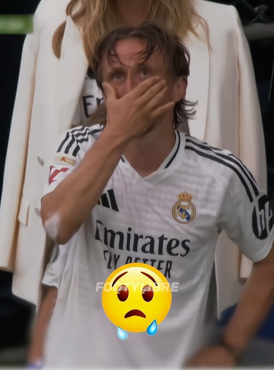 Emotional Farewells In Football 😢