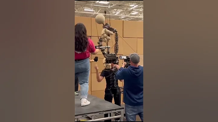 FNAF 2 Movie Mangle and Chica BTS #fnaf #fivenightsatfreddys #fnaf2movie #fnaf2 #shortvideo #shorts