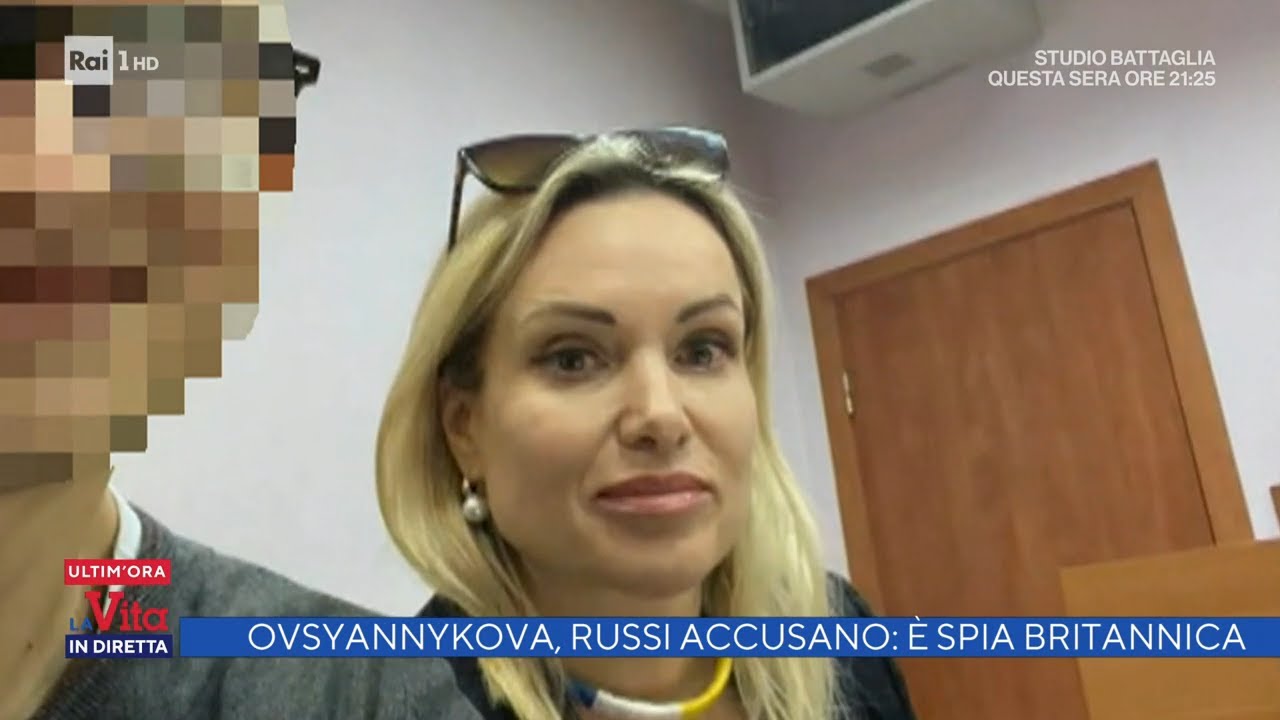 Spia britannica? Giallo sulla giornalista russa  Marina Ovsyannikova - La vita in diretta 22/03/2022