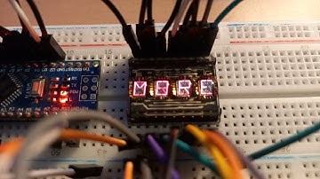 Vintage LED display DL2416T (Three-Five Systems) running demo