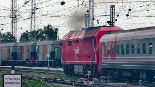 Красный ТаПок ТЭП70БС-036 с поездом №478 Адлер-Челябинск отправляется со станции Лихая