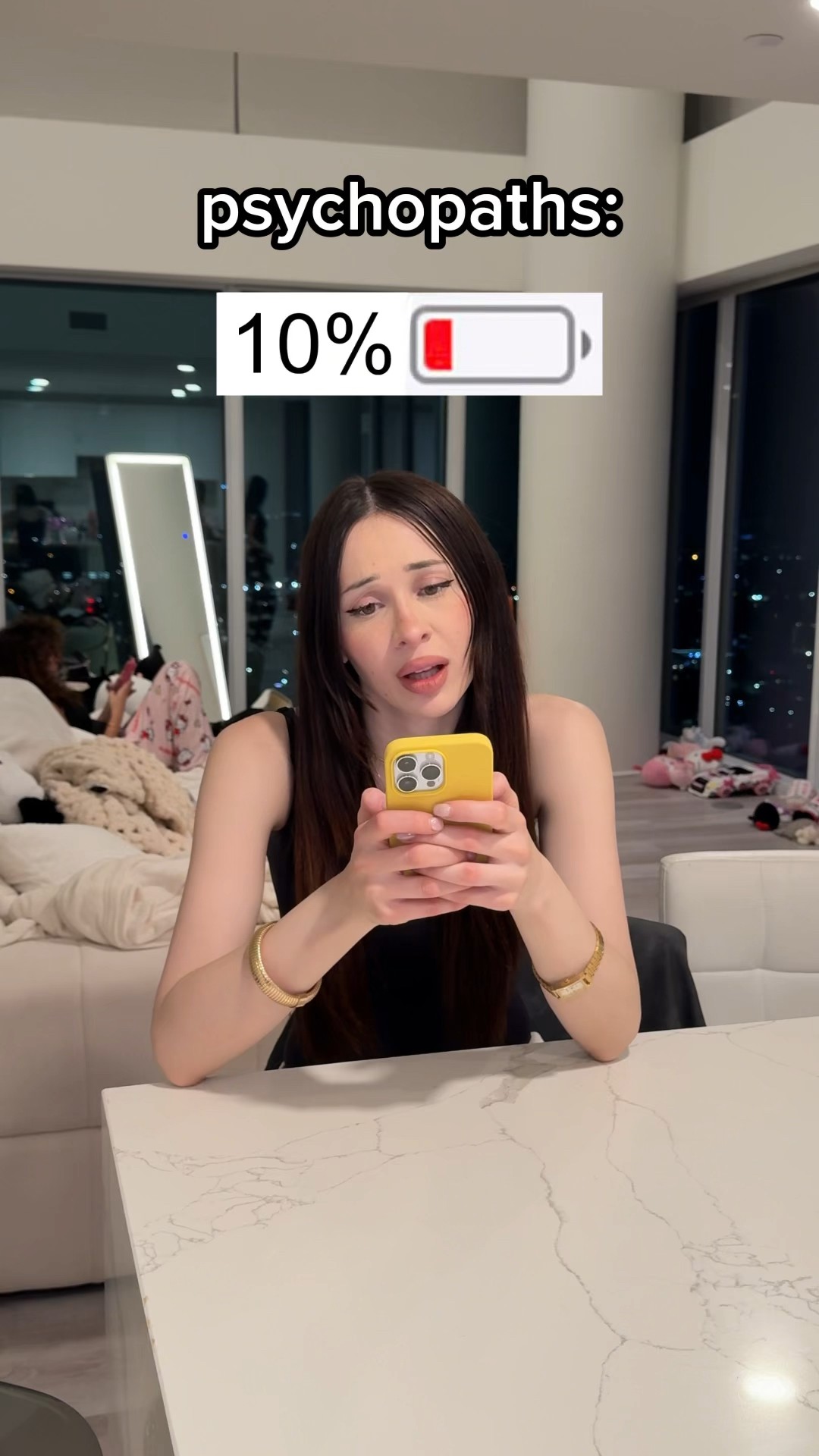 Normal people VS psychopaths ? #tiktok #elsarca