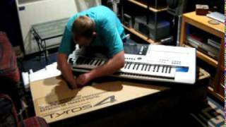 Unboxing The New Yamaha Tyros 4 Keyboard