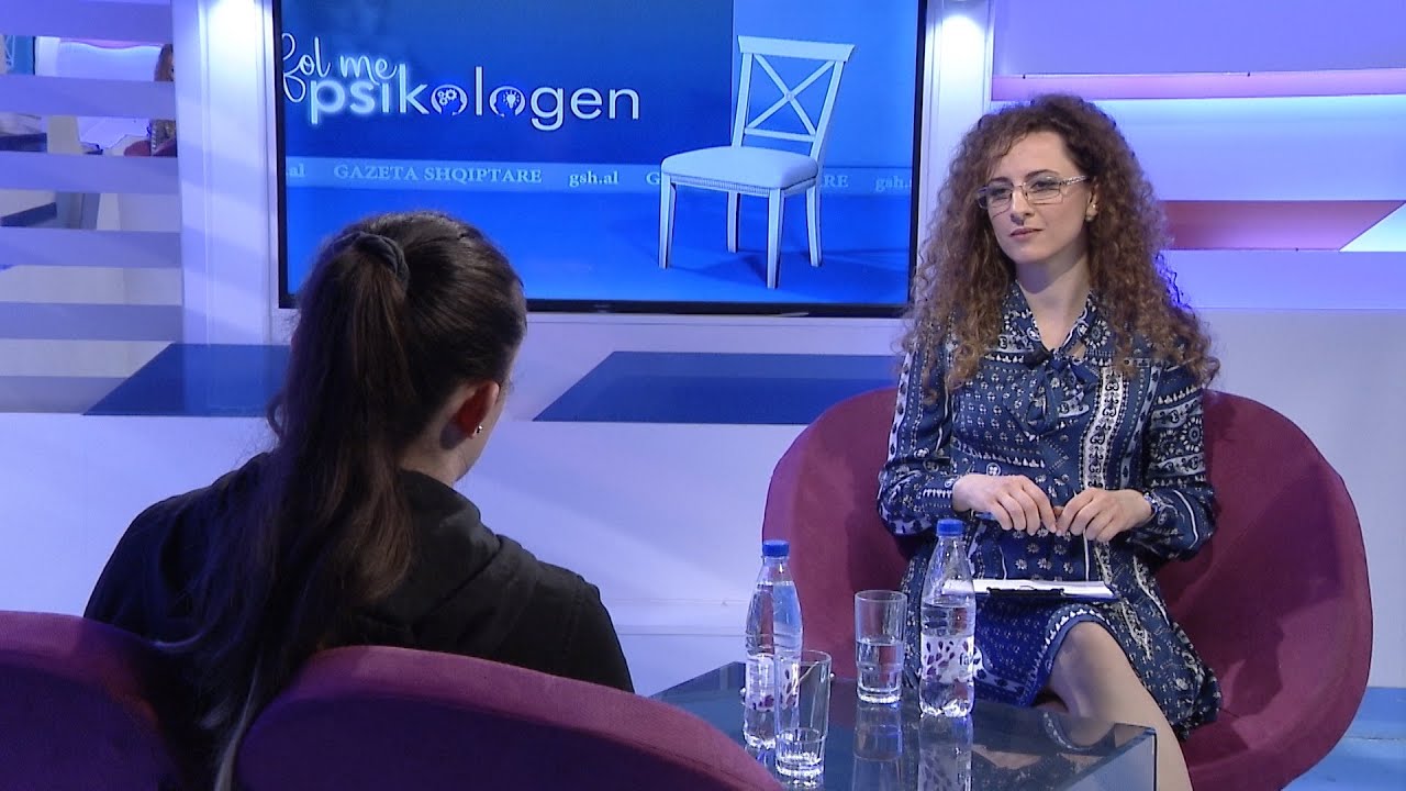 Gjen nënën pas 16 vitesh, vajza: Më refuzoi, linda nga tradhëtia e saj kur kishte burrin emigrant