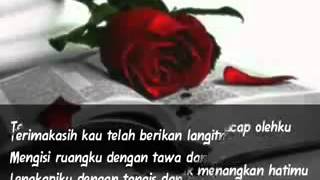 Download lagu Puisi Patah Hati adeelanz Puisi Patah Hati adeelanz