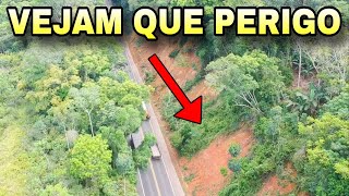 Árvores caindo na BR-101 no sul da Bahia, vejam que perigo