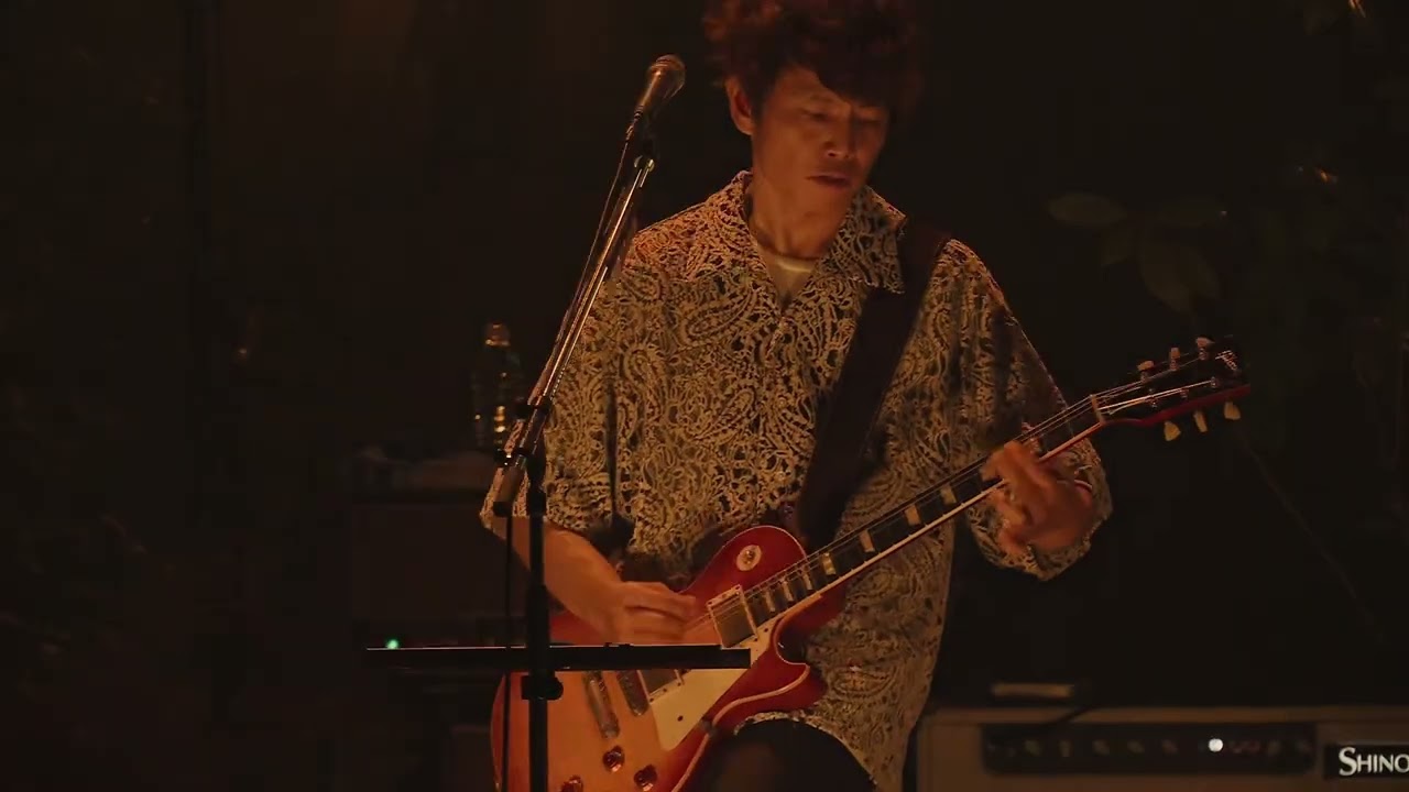 ASIAN KUNG-FU GENERATION A Town in Blue 或る街の群青 - YouTube