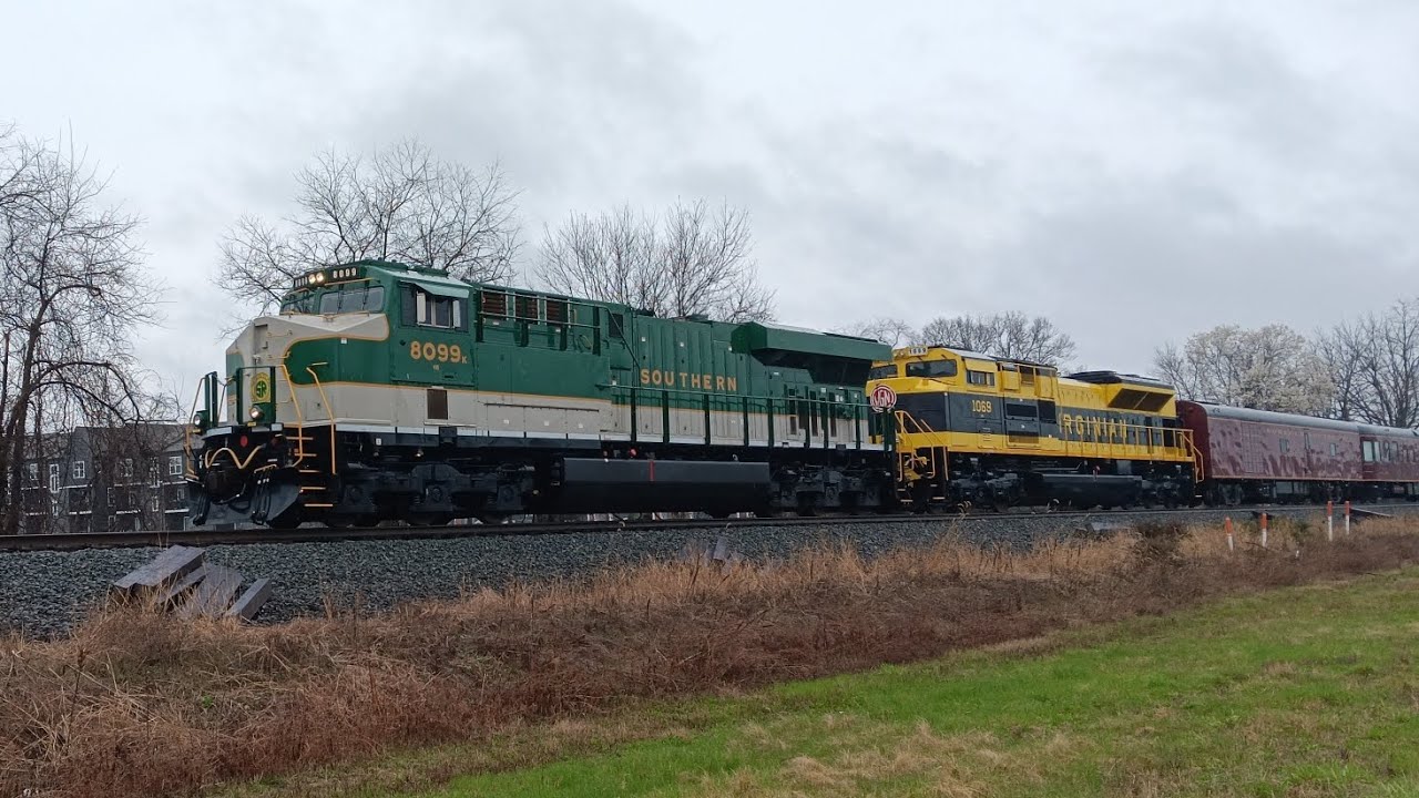 Norfolk Southern OCS With Southern Railway And Virginian Heritage Units ...