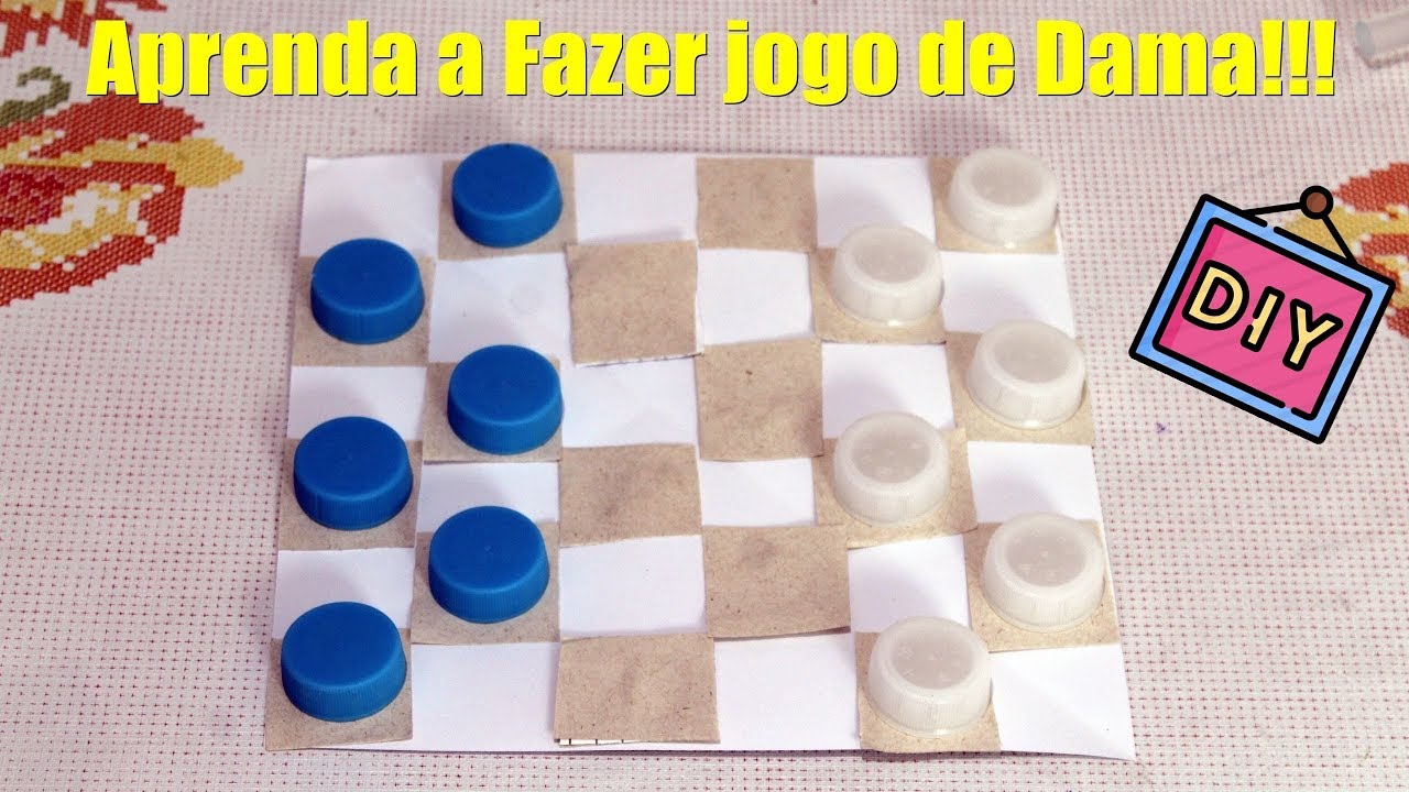 Jogo de Damas com recicláveis 