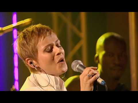 Lisa Stansfield (2/17) - The Real Thing