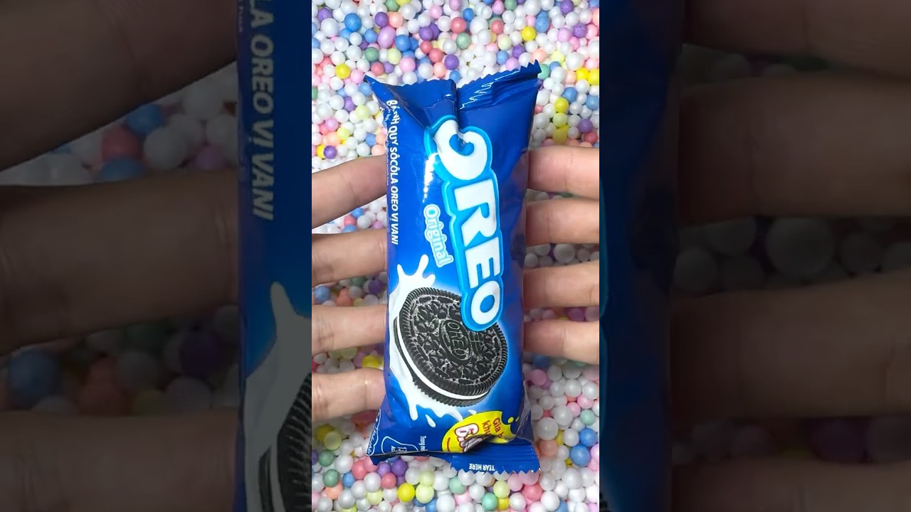 Surprise candy, Cake Oreo Surprise. 