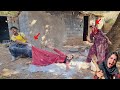 The daily life of Omid, his first wife, and his pregnant second wife.
