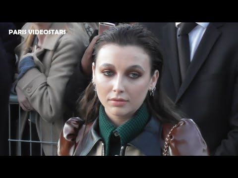 Emma CHAMBERLAIN @ Paris Fashion Week 3 march 2020 show Louis