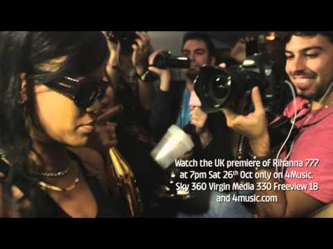 Rihanna Parties With Journalists On An Airplane Rihanna 777 
